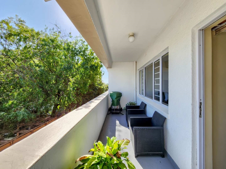 2 Bedroom Property for Sale in Green Point Western Cape